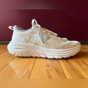 Vionic Women’s Walk Max White Athletic Shoes